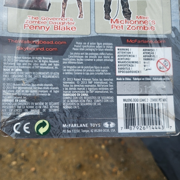 Michonne's Pet Zombie, Mike - Picture 2 of 4